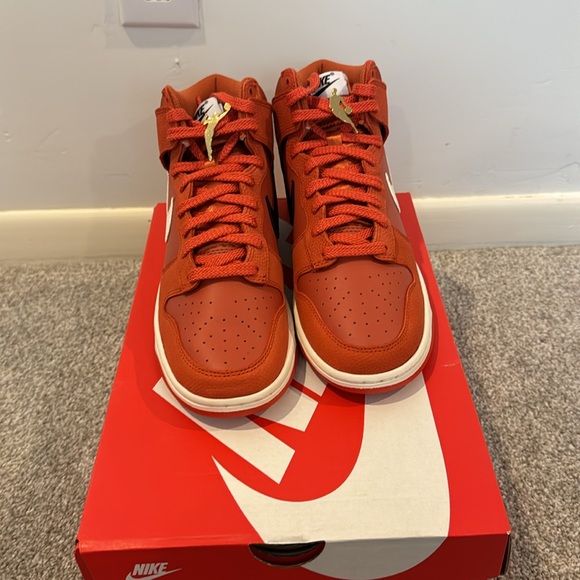 Nike Dunk High Retro PRM EMB - Picture 2 of 4